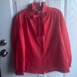 Women’s 1970s vintage button down polka dot blouse